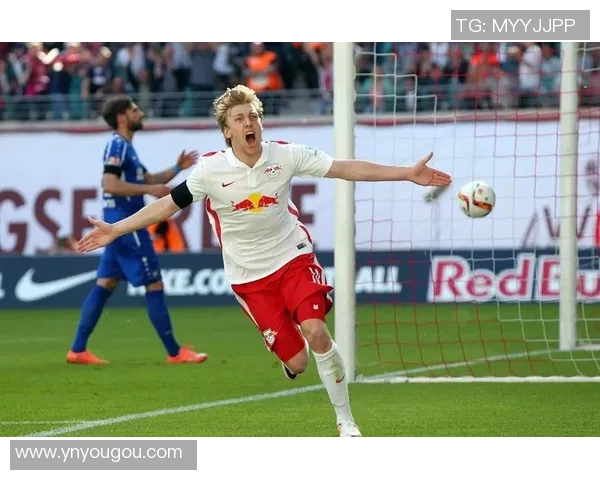 莱比锡红牛客场逆袭次轮继续领跑德甲榜首